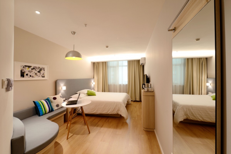 hotel-FAYENCE-min_hotel_guest_room_new-634601